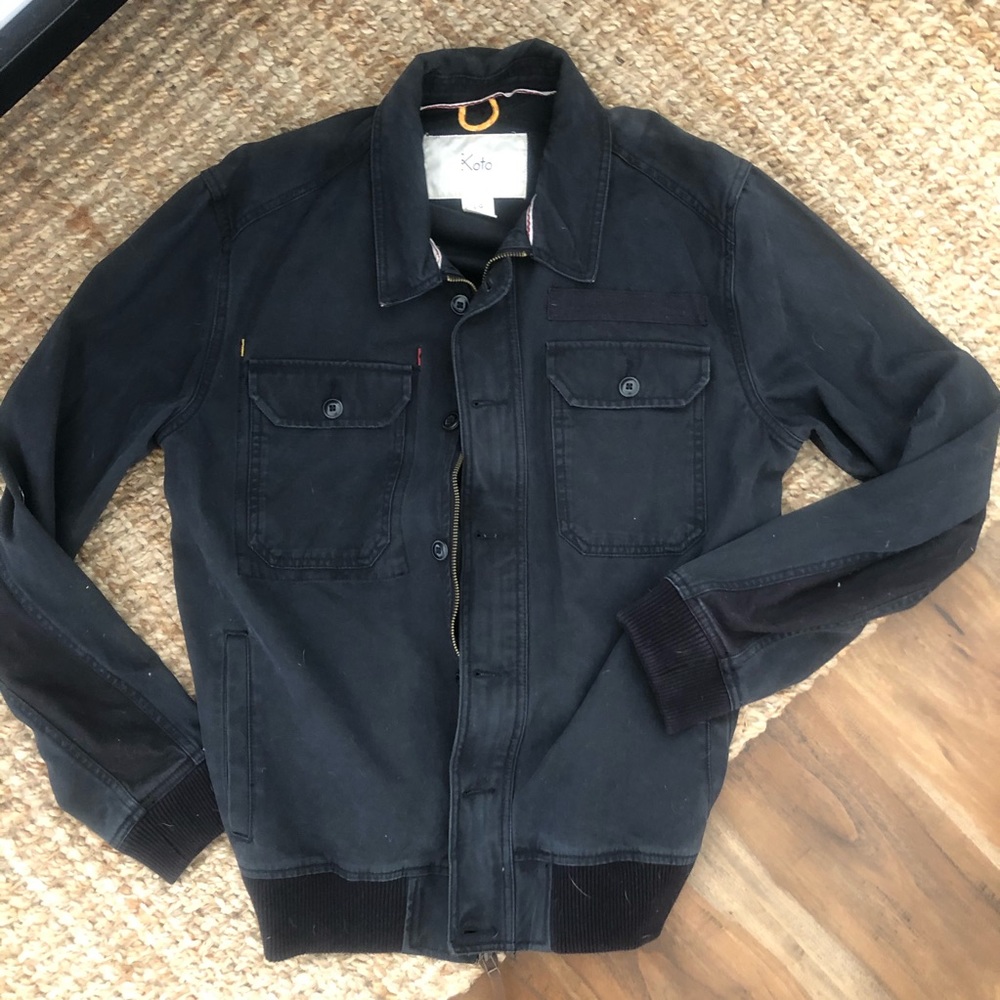 Koto jacket men’s size Large